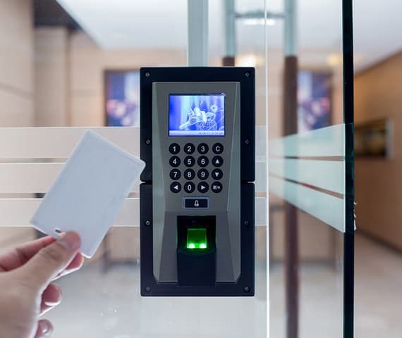 Entry biometrics with card scanner — Locksmith in Central Tablelands and Central West Regions